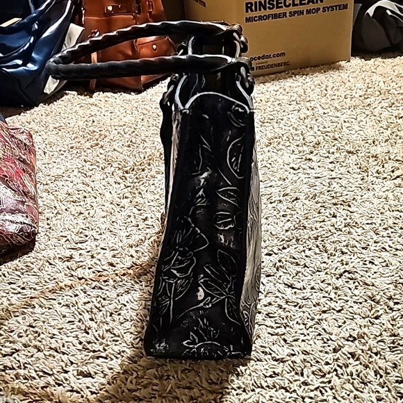 Patricia Nash Black Silver Rose Tooling Cassini Floral Embossed Tote Shoulder Ba - Picture 5 of 8